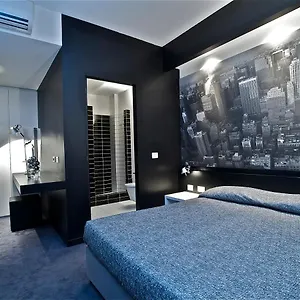 Hotel Design, Tirano