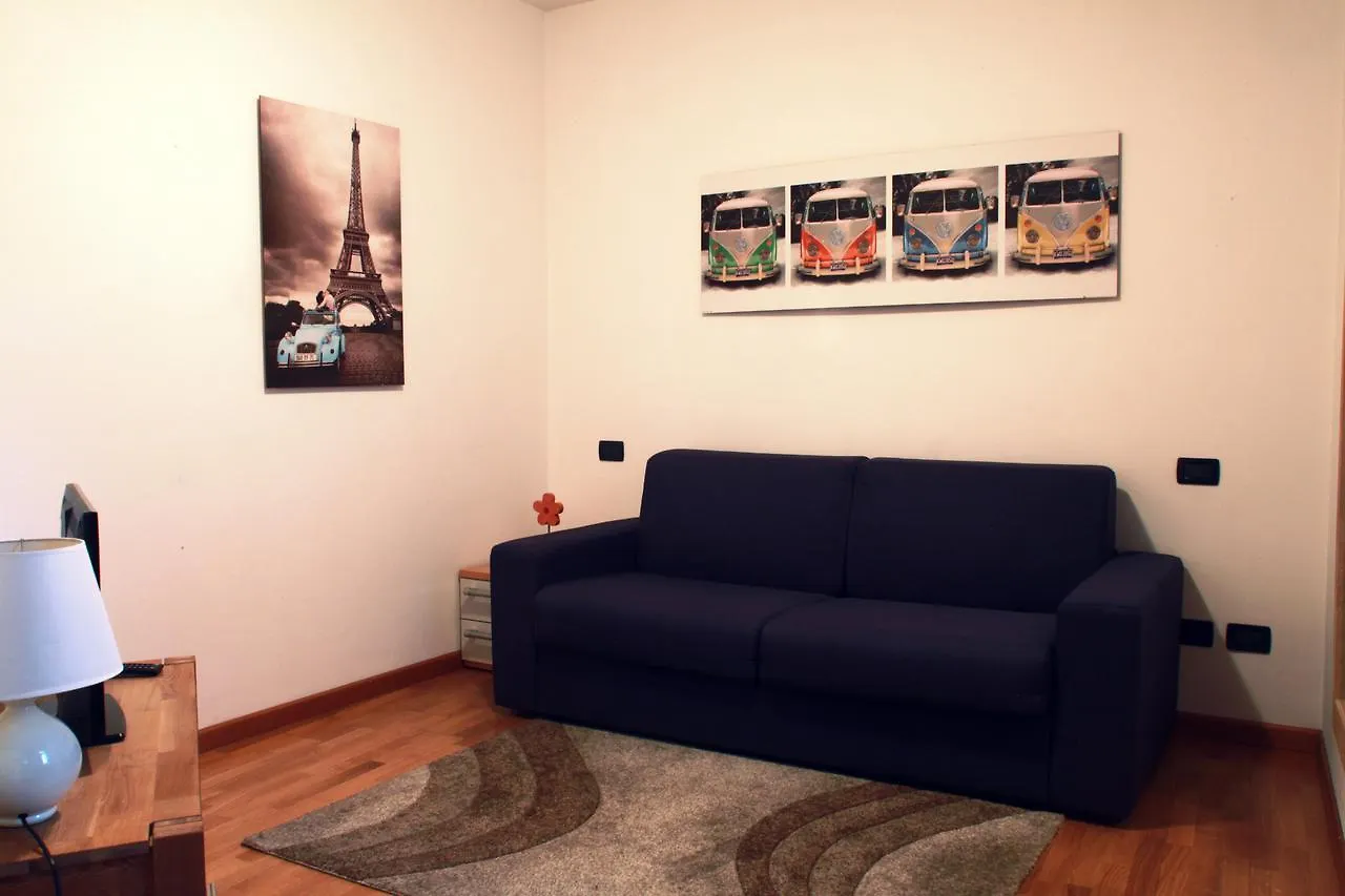 Guest house De La Tour Hotel Tirano